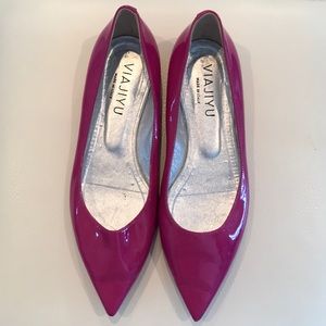Patent Leather Pointed-Toe Flats